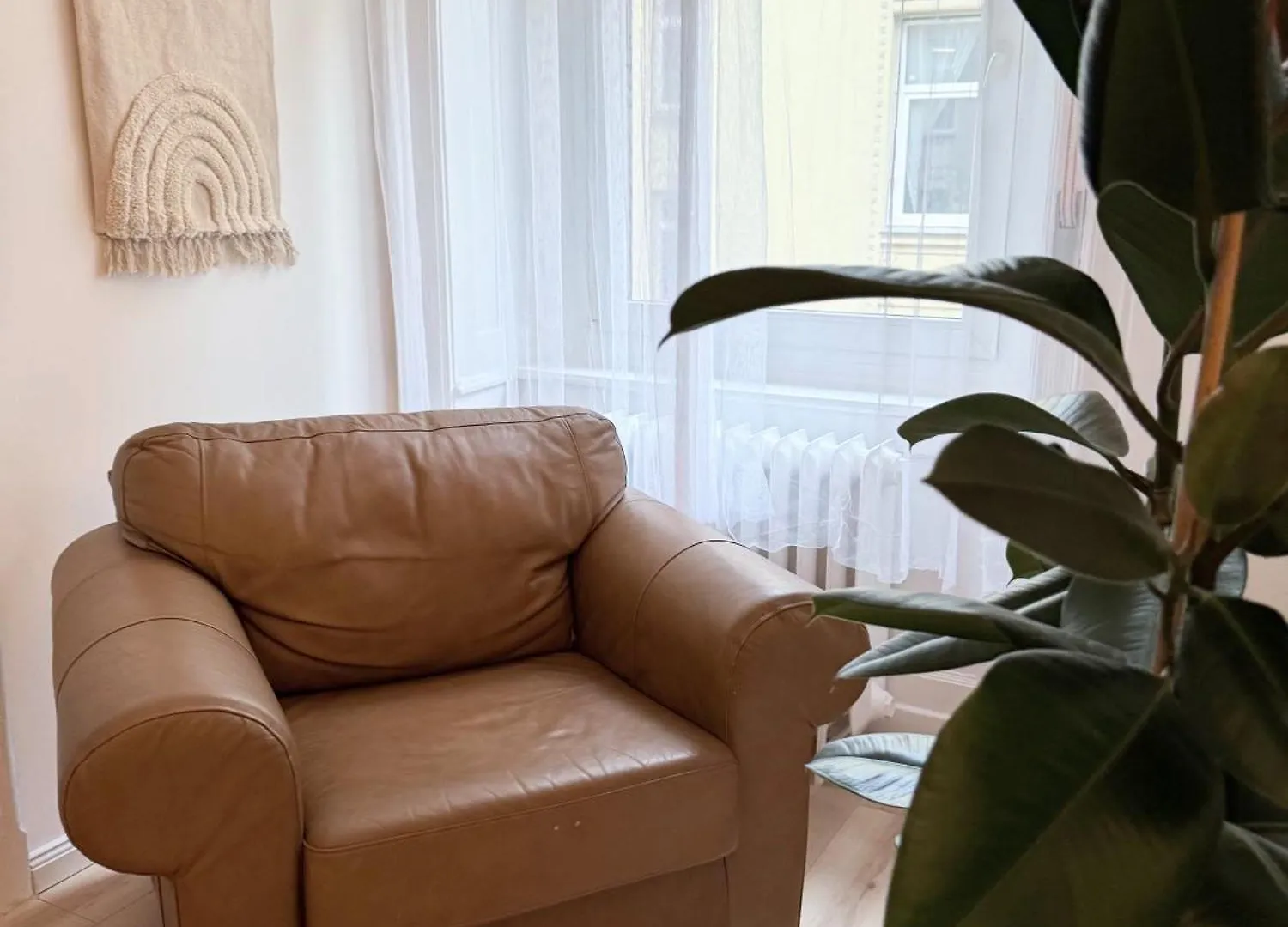 Danube Escapes Budapest- 3Br Apartment  Budapest